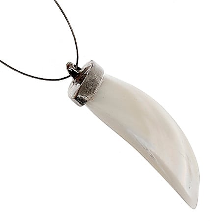Mother Of Pearl Claw Pendant 15x30mm 