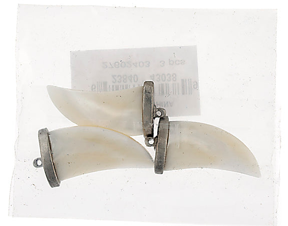 Mother Of Pearl Claw Pendant 15x30mm 