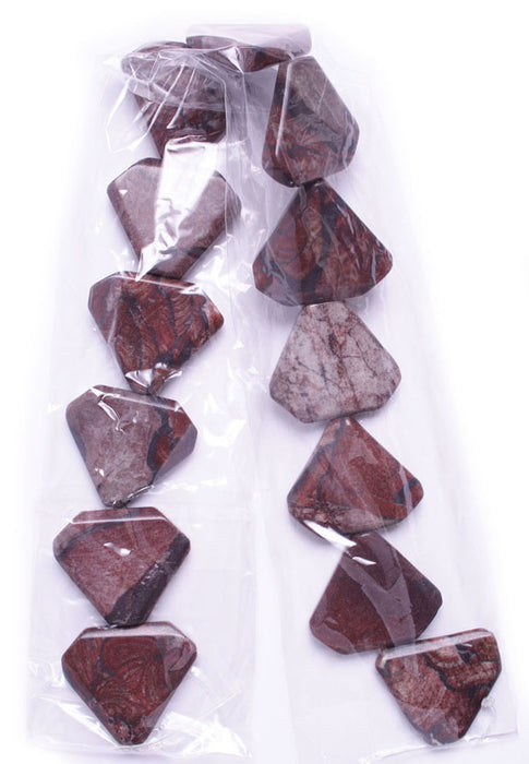 30x35mm Mahogany Triangle 16in Semi-Precious