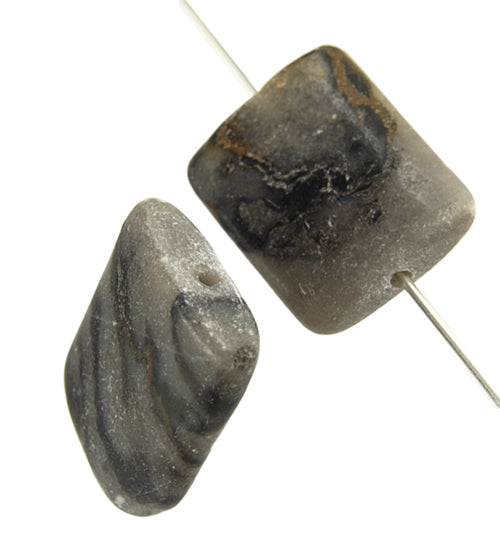 Rectangular 14-16 x 17-21mm Strung Grey Flake 