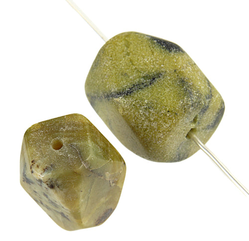 Nugget Facetted 15x20mm 2x8in Strand Dyed Yellow Howlite