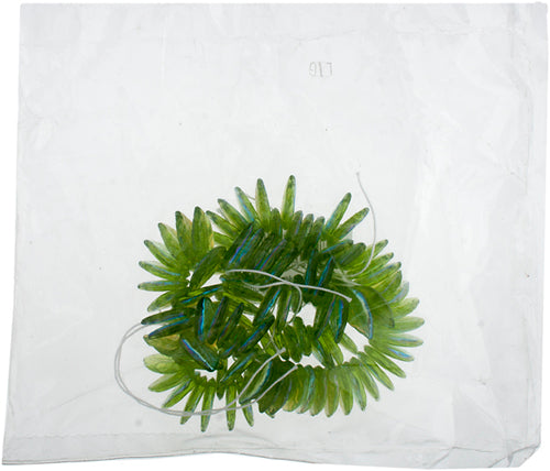 Glass Leaves 26x16mm Strung