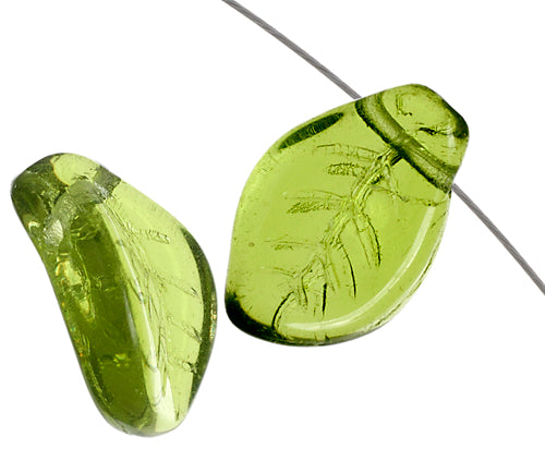 Glass Leaves 9x14mm Strung