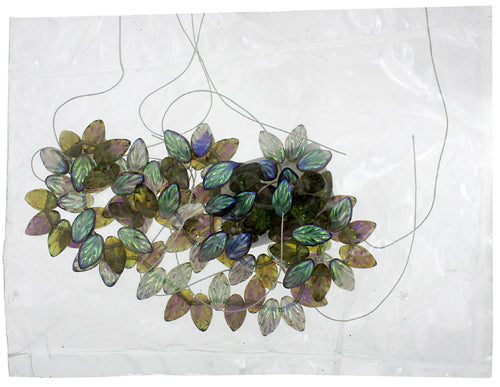 Glass Bead Leaf 11x7mm Strung