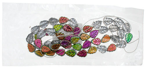 Glass Leaves 11x8mm Strung Transparent