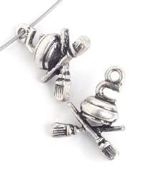 Pendant Curling 7mm W/ Broom  Lead Free Nickel Free