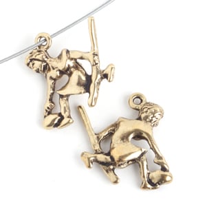 Pendant Curling Girl 19mm W/ Broom  Lead Free Nickel Free