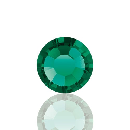 Preciosa Maxima Czech Crystal Flat Back Hotfix 438 11 615 Emerald