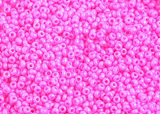 Czech Seed Beads 10/0 Opaque - Pink Shades