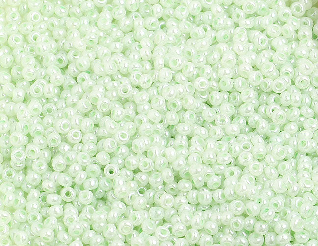 Czech Seed Beads 10/0 Opaque - Green Shades