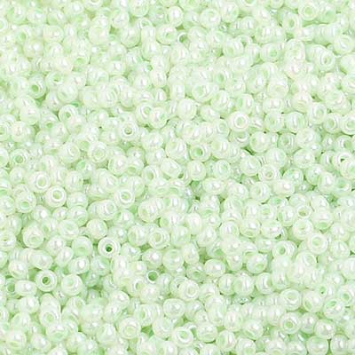 Czech Seed Beads 10/0 Opaque - Green Shades