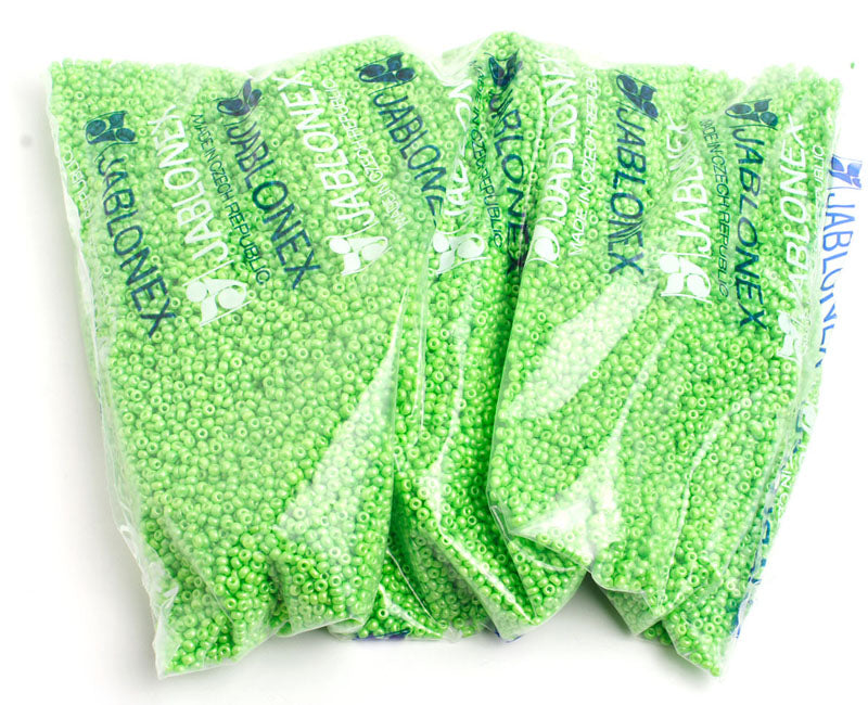 Czech Seed Beads 10/0 Opaque - Green Shades