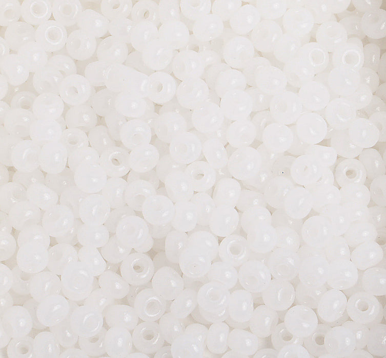 Czech Seed Bead / Pony Beads 6/0 Opaque White Shades